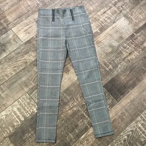 Plaid cropped pants